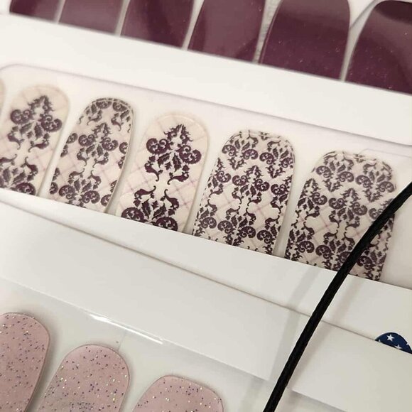 Retired Color Street Mixed Mani - Picture 2 of 5